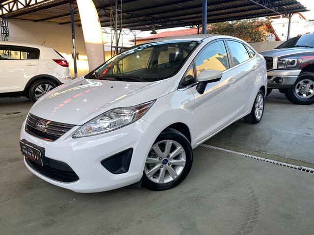 Vendido Ford New Fiesta SE 2012 - Giuberti Veículos