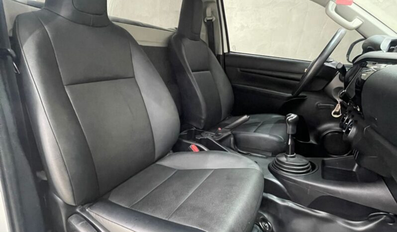 Toyota Hilux CS 4X4 2.8 TDI Diesel Mec. 2020 full