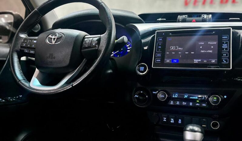 Toyota Hilux CD SRX 4X4 2.8 TDI 16V Diesel Aut. 2016 full