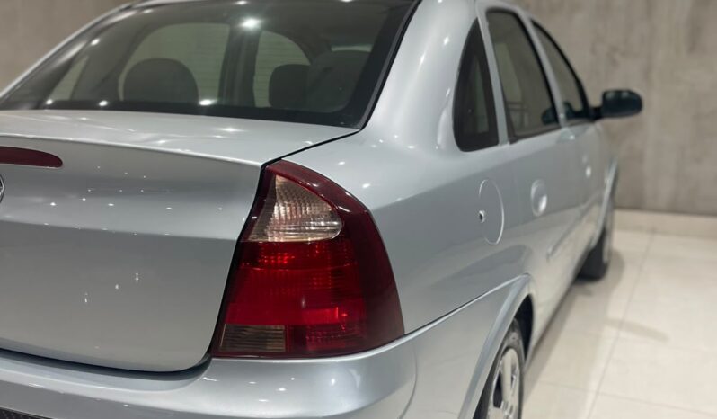 Chevrolet Corsa Sedan Premium full