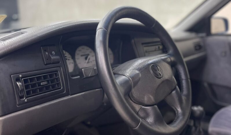 VW SANTANA 2000 MI EVID. full